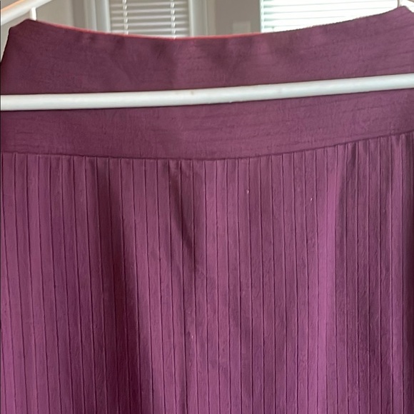 Halara Elegant Women's Skirt size small color wine tasting NWOT - Picture 5 of 10